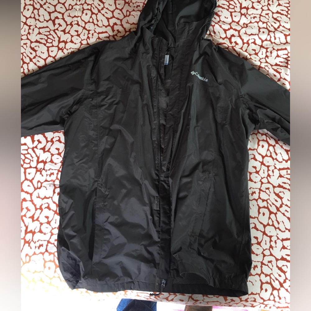 Columbia men’s large tall Omni-tech Rain jacket